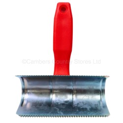 Kerbl Metal Curry Comb Half Round 2 Bar